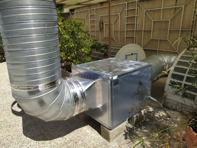 trabajo de instalación de extractor